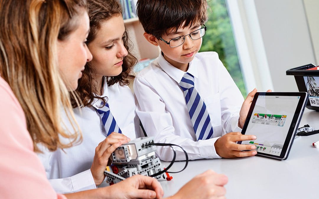 What is LEGO® MINDSTORMS®? A teacher’s guide