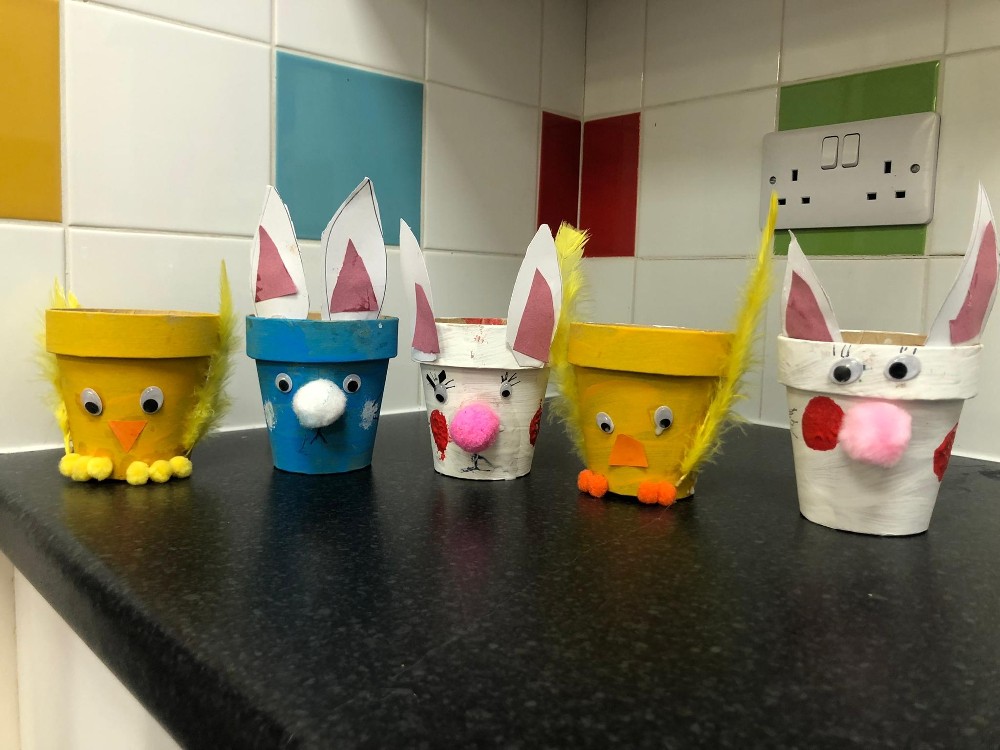Easter plant pot ideas- chick and bunny pots