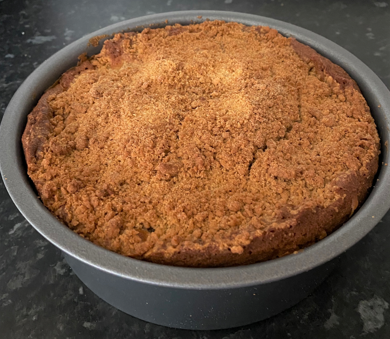 Spring desserts: rhubarb crumble cake baked in tin